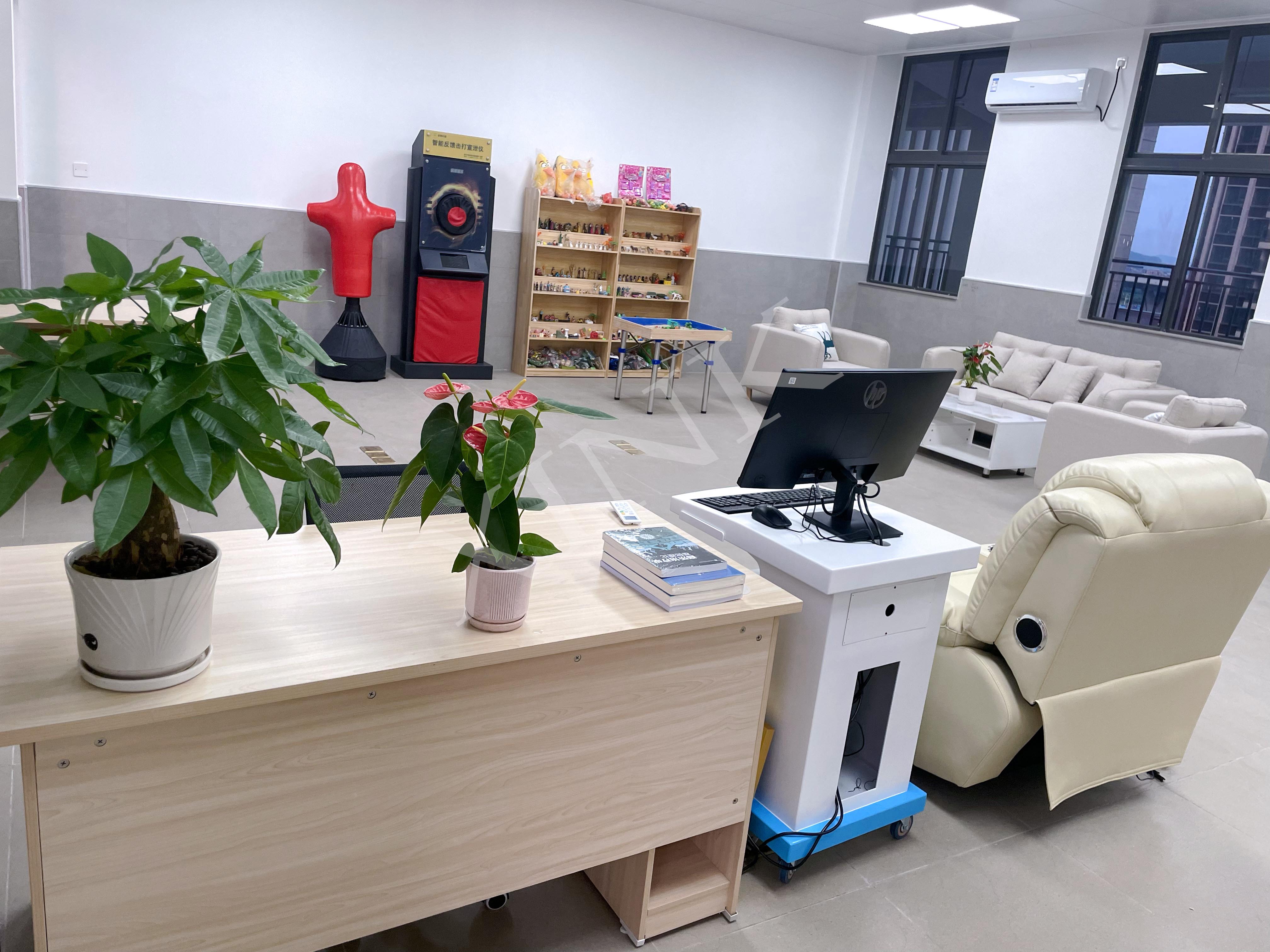 <a href='http://www.bs-laser.com' target='1' style='font-size:14px; font-weight:bold; color:#0080ff;'>心理咨詢室</a>