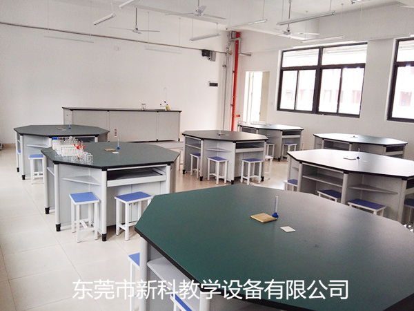 <a href='http://www.bs-laser.com/' target='1' style='font-size:14px; font-weight:bold; color:#0080ff;'>物理實(shí)驗(yàn)室</a>設(shè)備