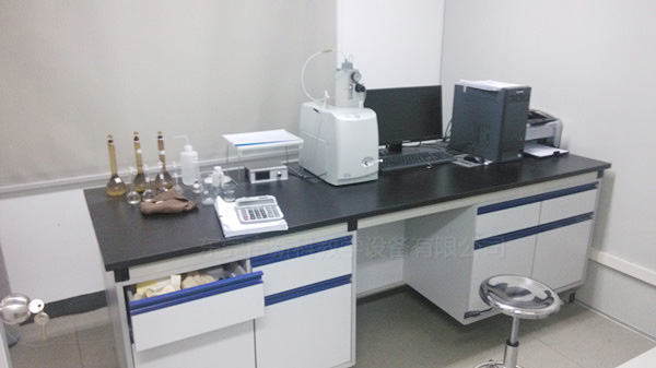 <a href='http://www.bs-laser.com/products/64-1.html' target='1' style='font-size:18px; font-weight:bold; color:#000000;'>實驗室邊臺</a>案例